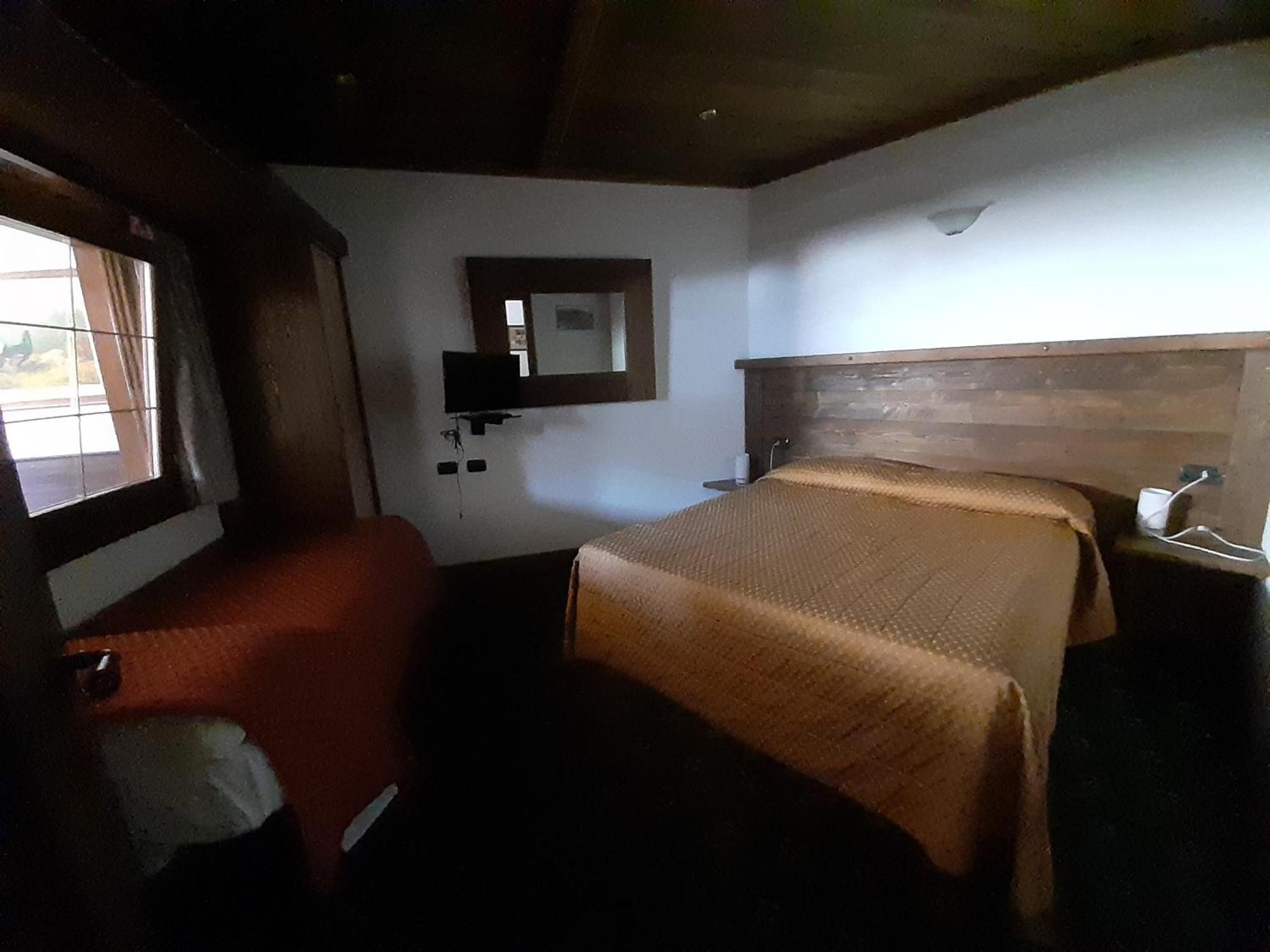 Chalet Garden Livigno Quarto foto